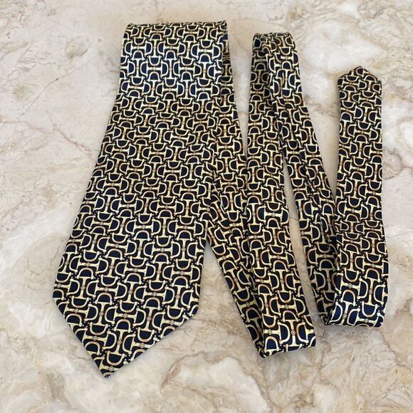 Giorgio Armani 100% Silk Tie Classic Horse Bit Print - Picture 3 of 7